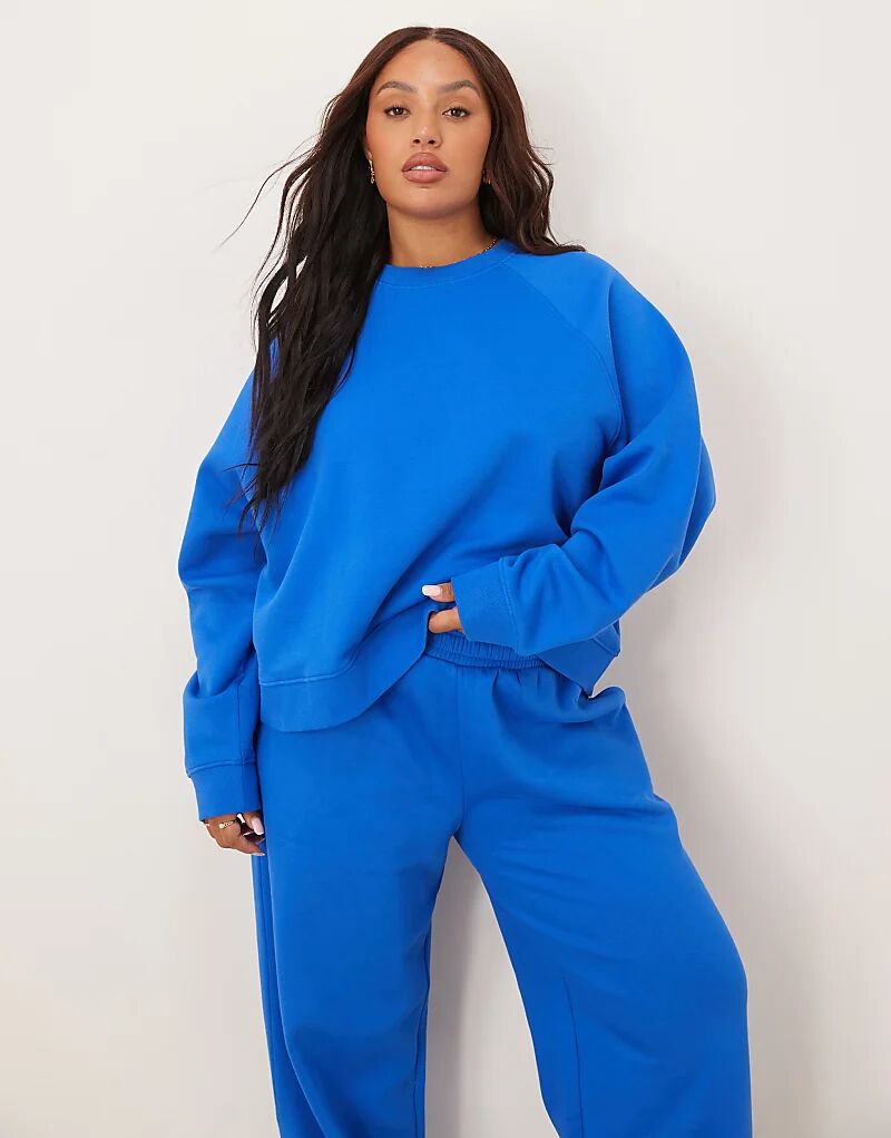 

Свободная толстовка ASOS DESIGN Curve с начесом сзади и регланами синего цвета Asos Curve