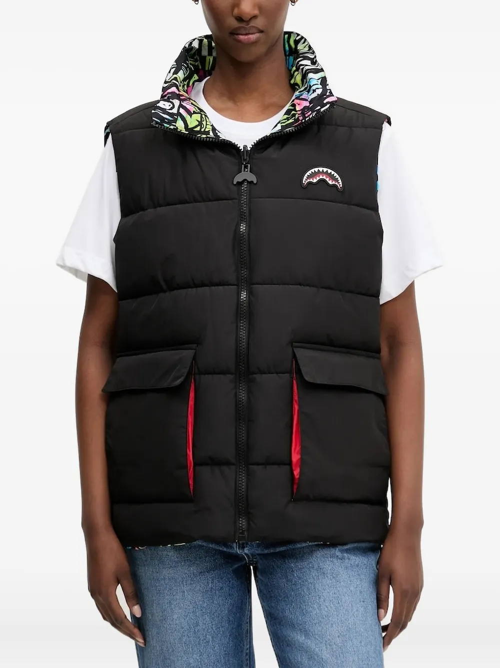 

Стеганый жилет с принтом граффити Sprayground, черный