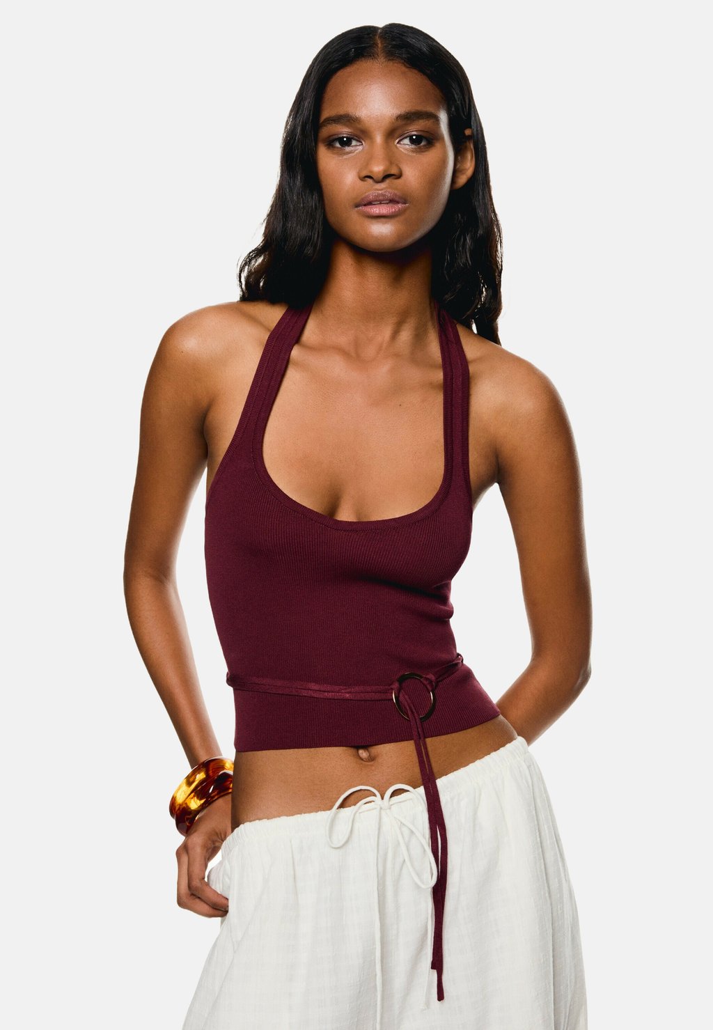 

Топ HALTER WITH RING DETAIL Bershka, темно-красный