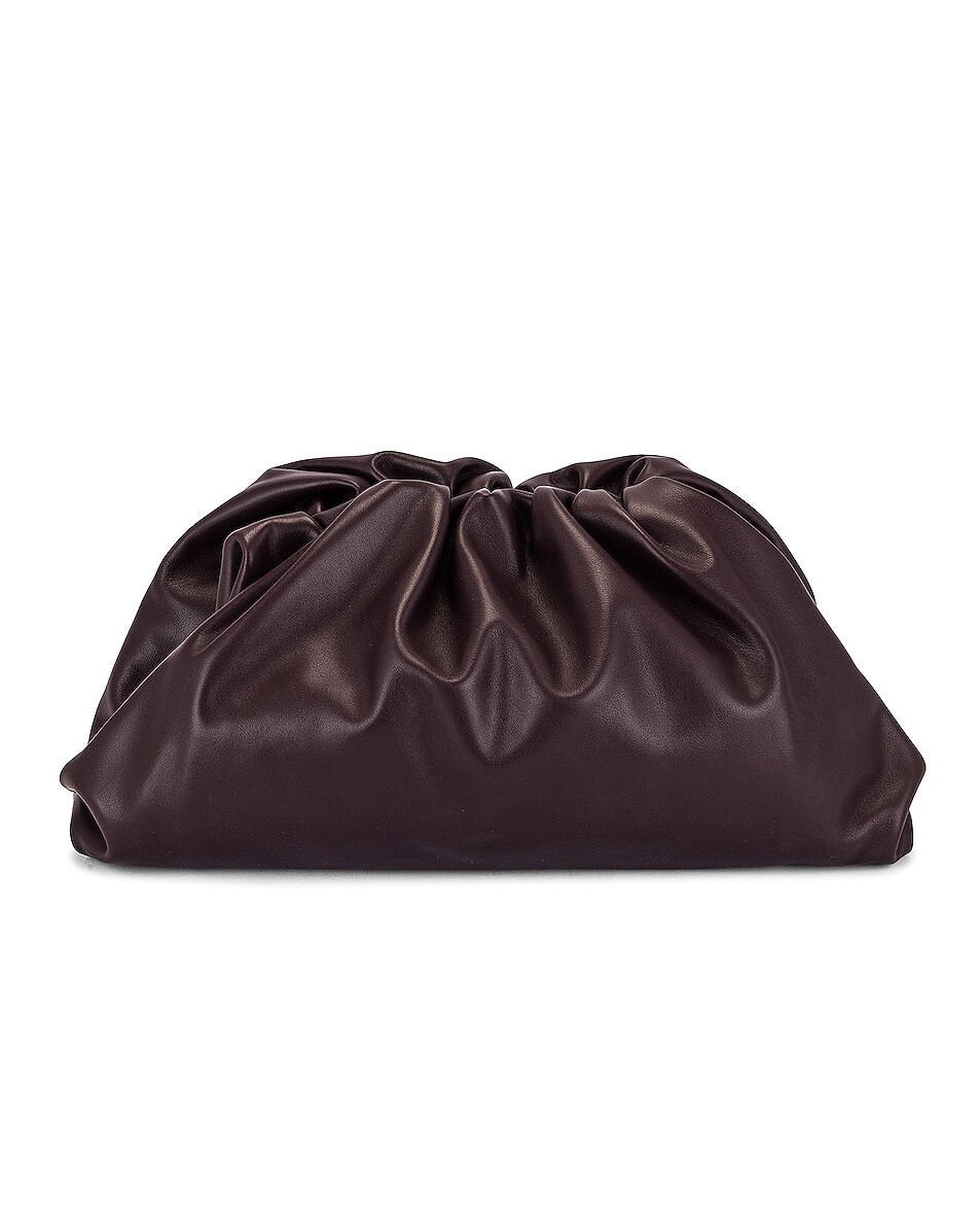 

Клатч-мешочек Bottega Veneta, цвет Grape & Gold