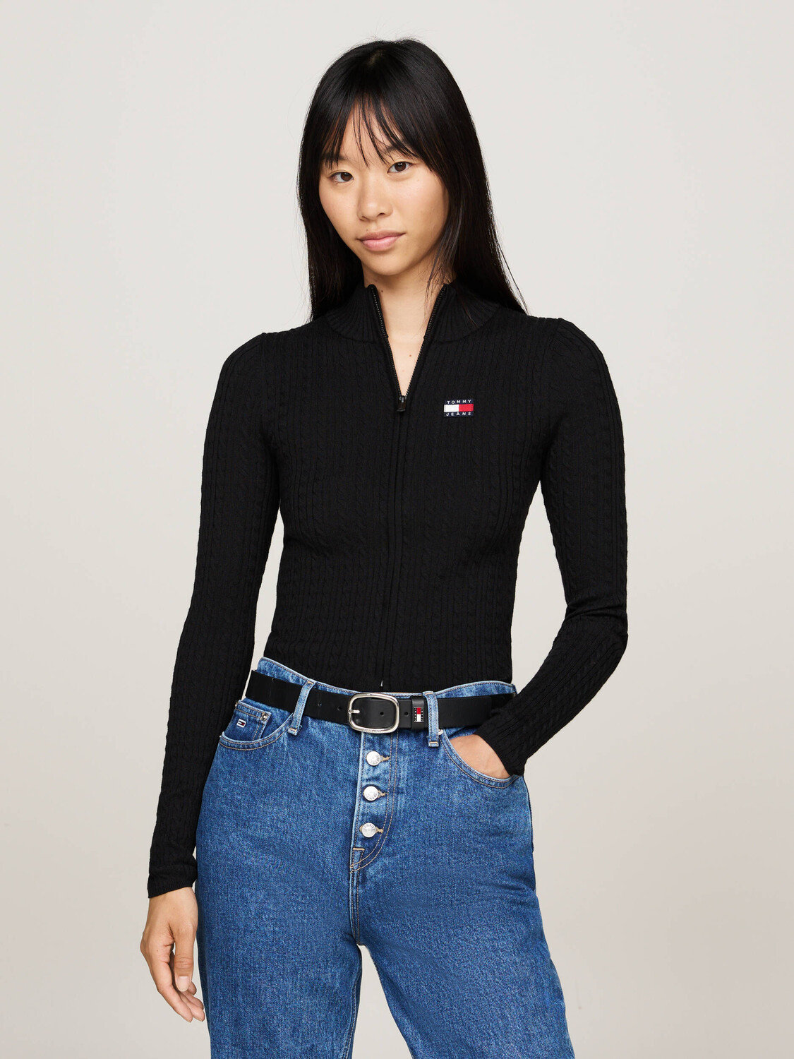 

Свитер Tommy Jeans Slim Fit, черный