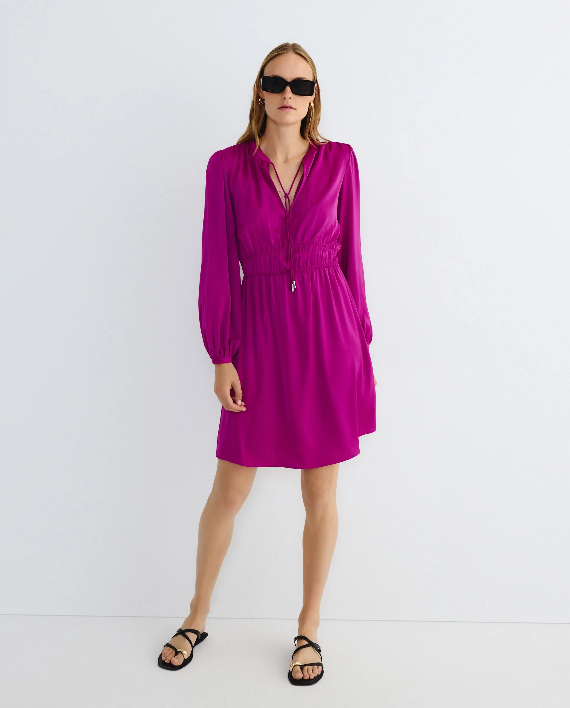 

Короткое платье с круглым вырезом и длинными рукавами Boss Orange, фуксия