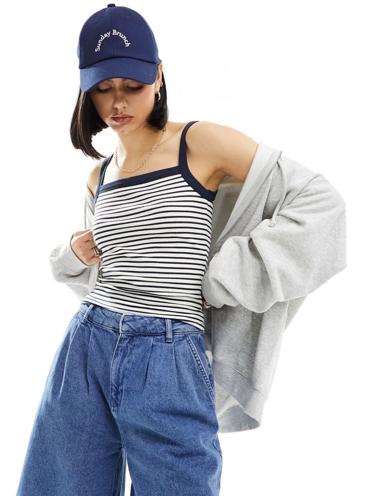 

Укороченная майка Cotton On с квадратным вырезом в темно-синюю полоску Cotton:On