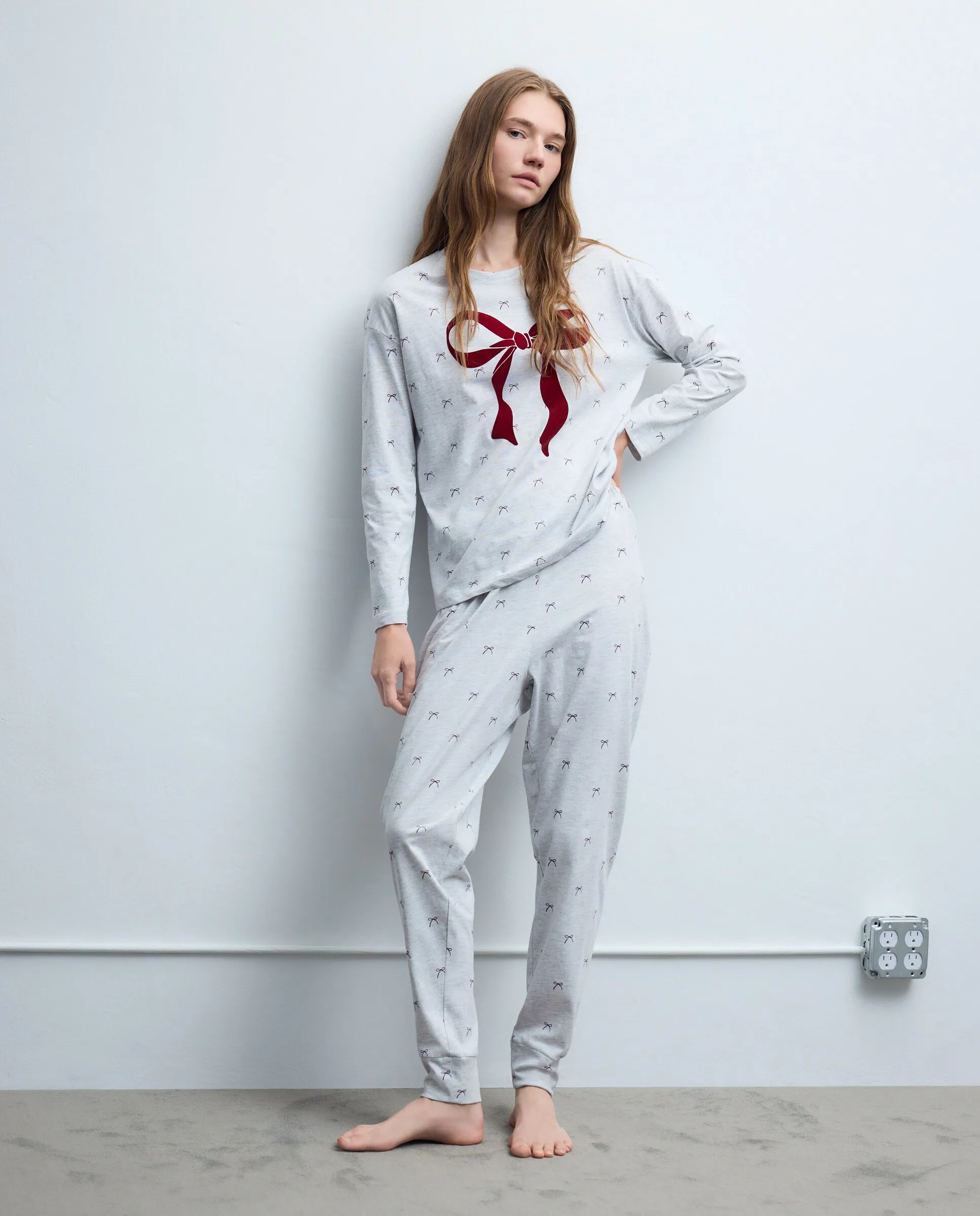 

Женская пижама с бантом Easy Wear, светло-серый