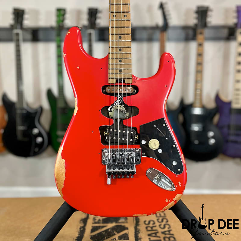 

Электрогитара EVH Frankenstein Relic Series Electric Guitar w/ Bag - Red