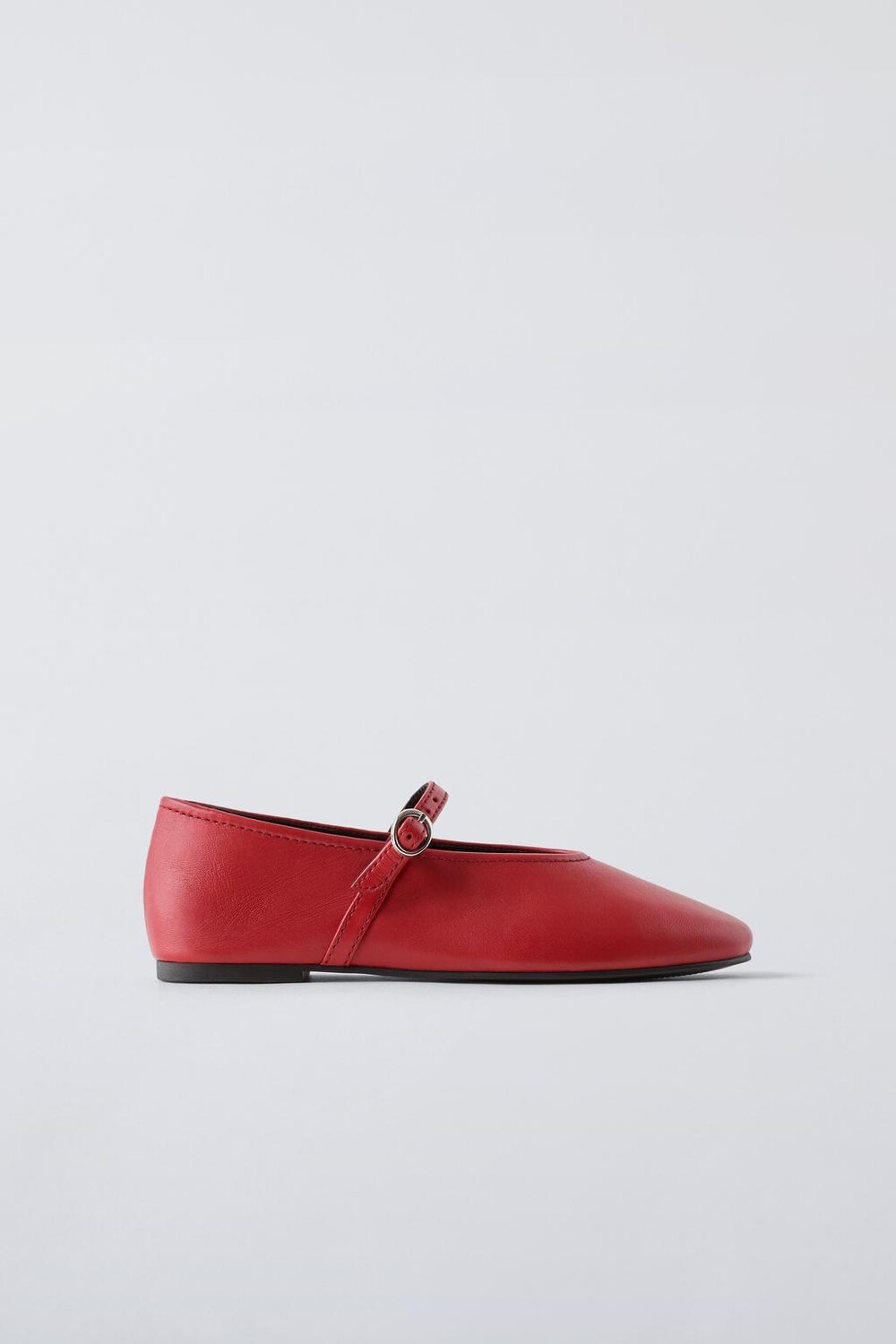 

Кожаные балетки ZARA, красный