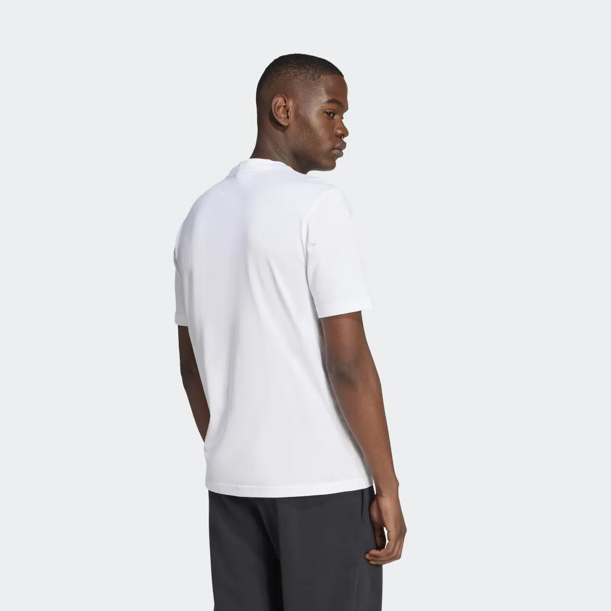 Мужская футболка Adidas Essentials с большим логотипом, белый — фото 2