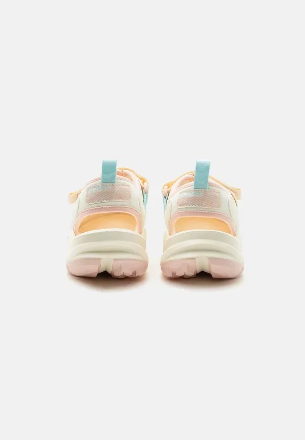 Сандалии прогулочные Hydroterra Adidas Terrex, кремово-белый/розовый/полупрозрачный аква — фото 3