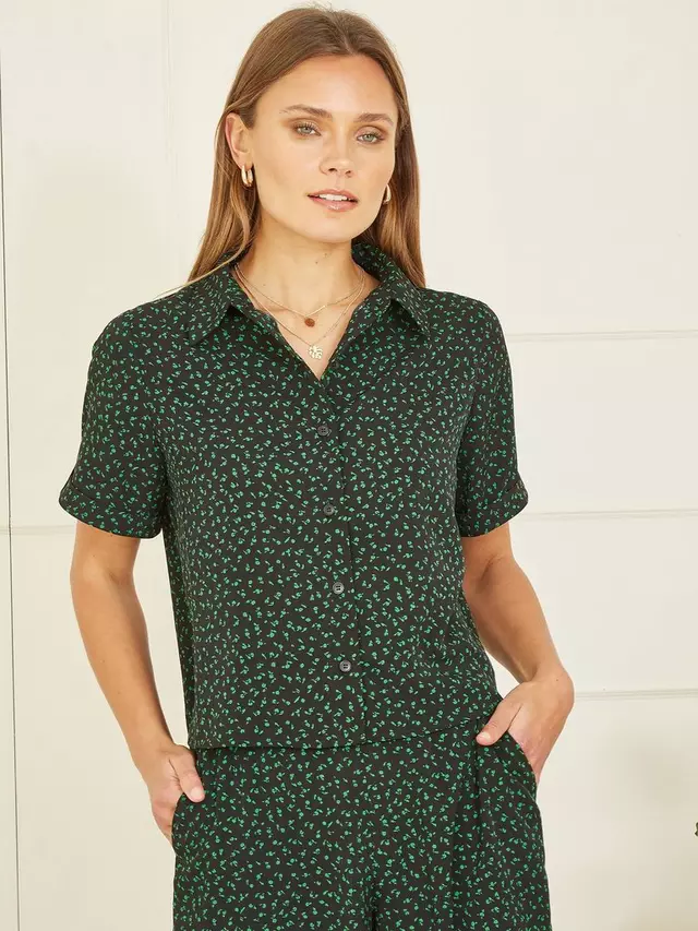 

Рубашка Yumi Ditsy Print Relaxed Fit, цвет black/green