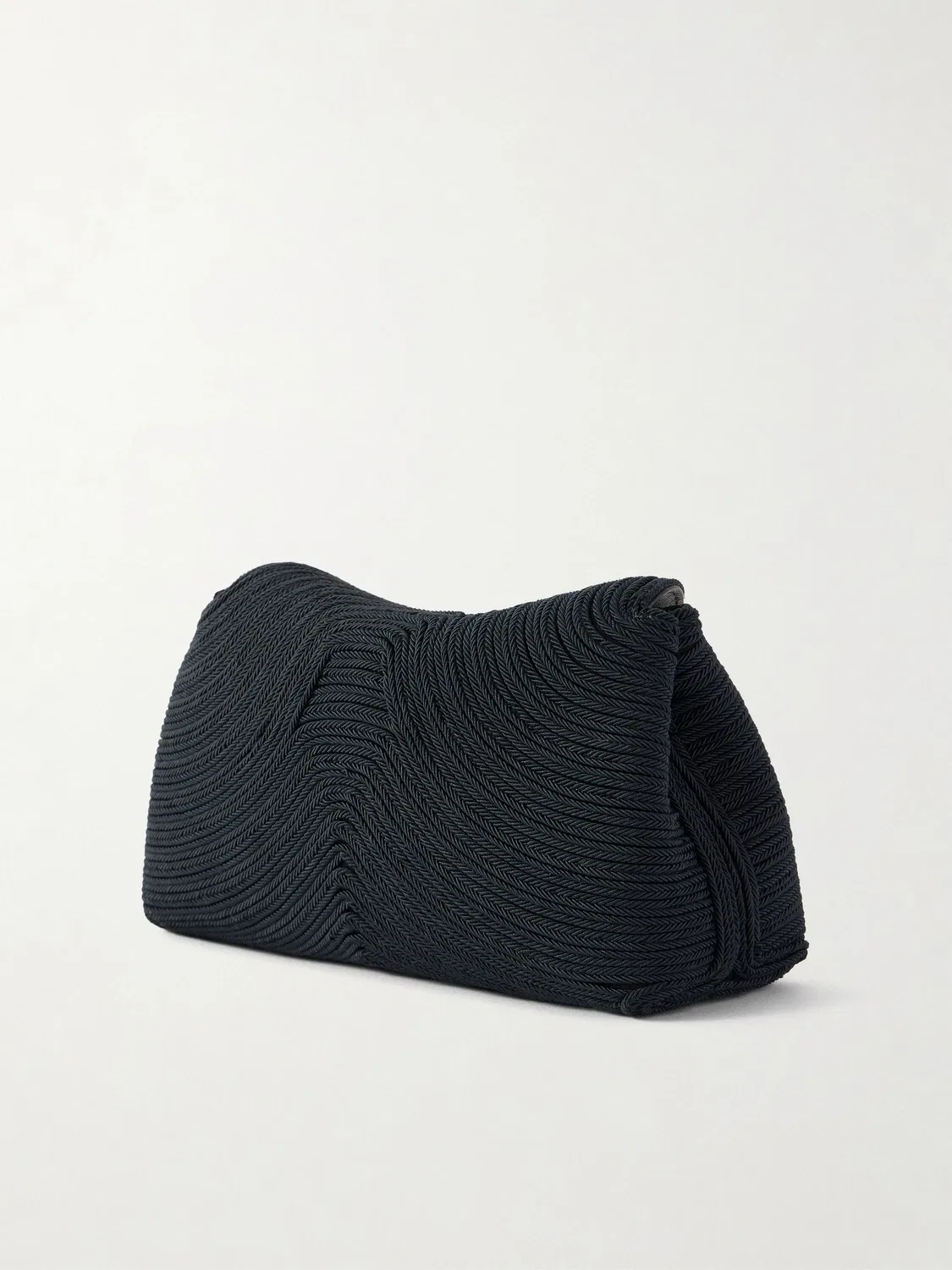 Мини-клатч T-Lock из плетеного материала с кожаной отделкой TOTEME, черный — фото 4