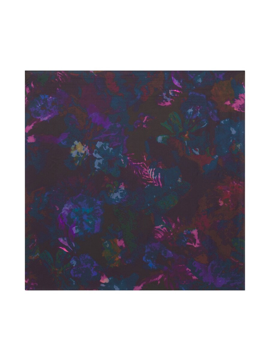 

Шарф Bolongaro Trevor Faded Flowers, цвет Dark purple