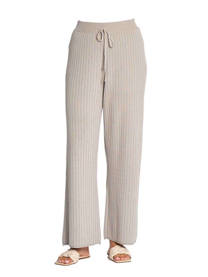 

Джинсовые шорты ZHRILL, оливковый