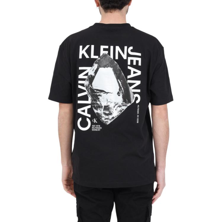 Футболка Calvin Klein из хлопка с многослойным современным металлическим принтом, черная — фото 3