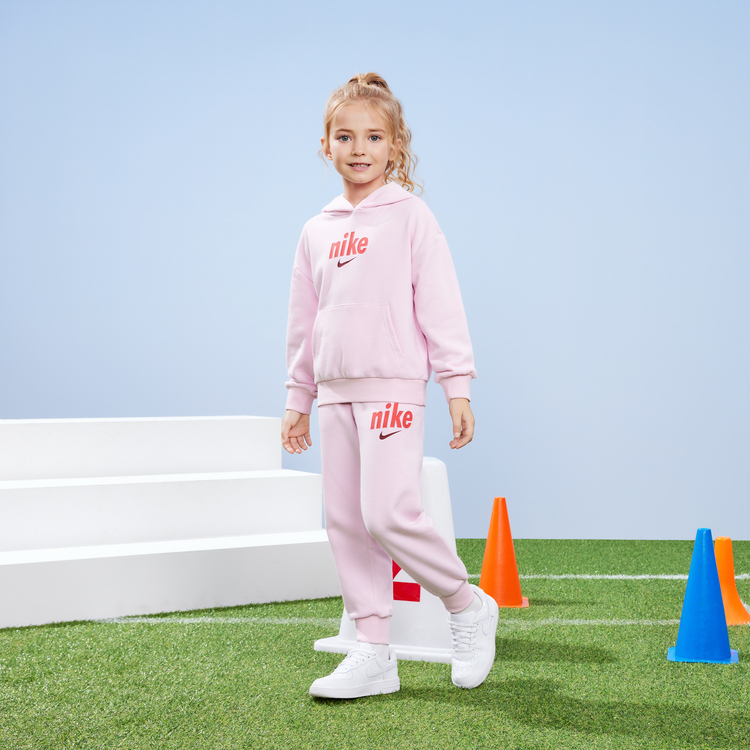 Nike Повседневный спортивный комплект из 2 предметов cherry blossom pink для детей 3-7 лет — фото 3