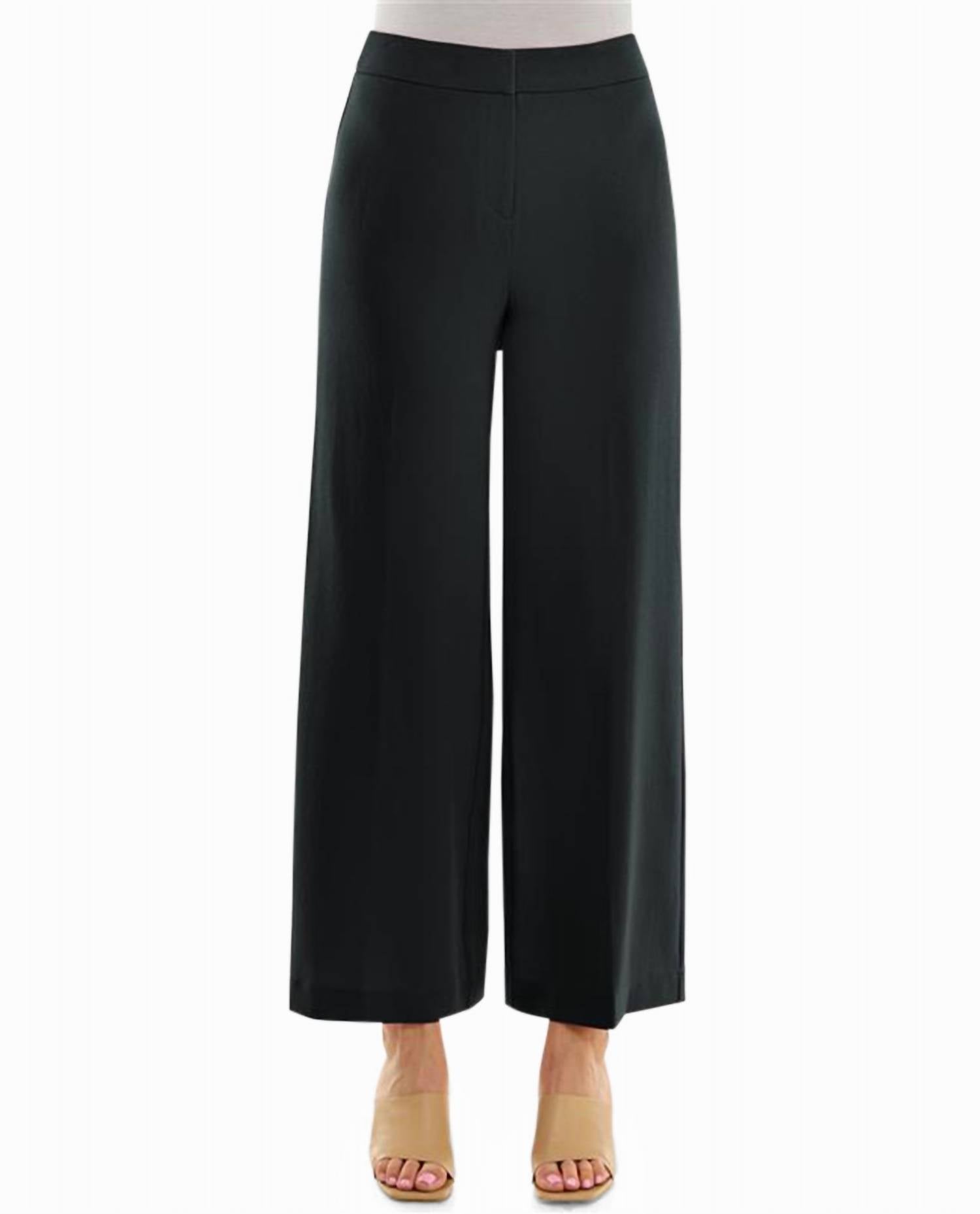 

Широкие брюки Claire Stretch Crepe в очень черном цвете Nicole Miller