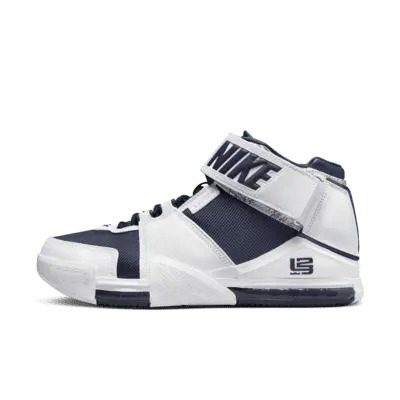 

Кроссовки Nike Zoom LeBron 2, цвет White/Varsity Crimson/Midnight Navy