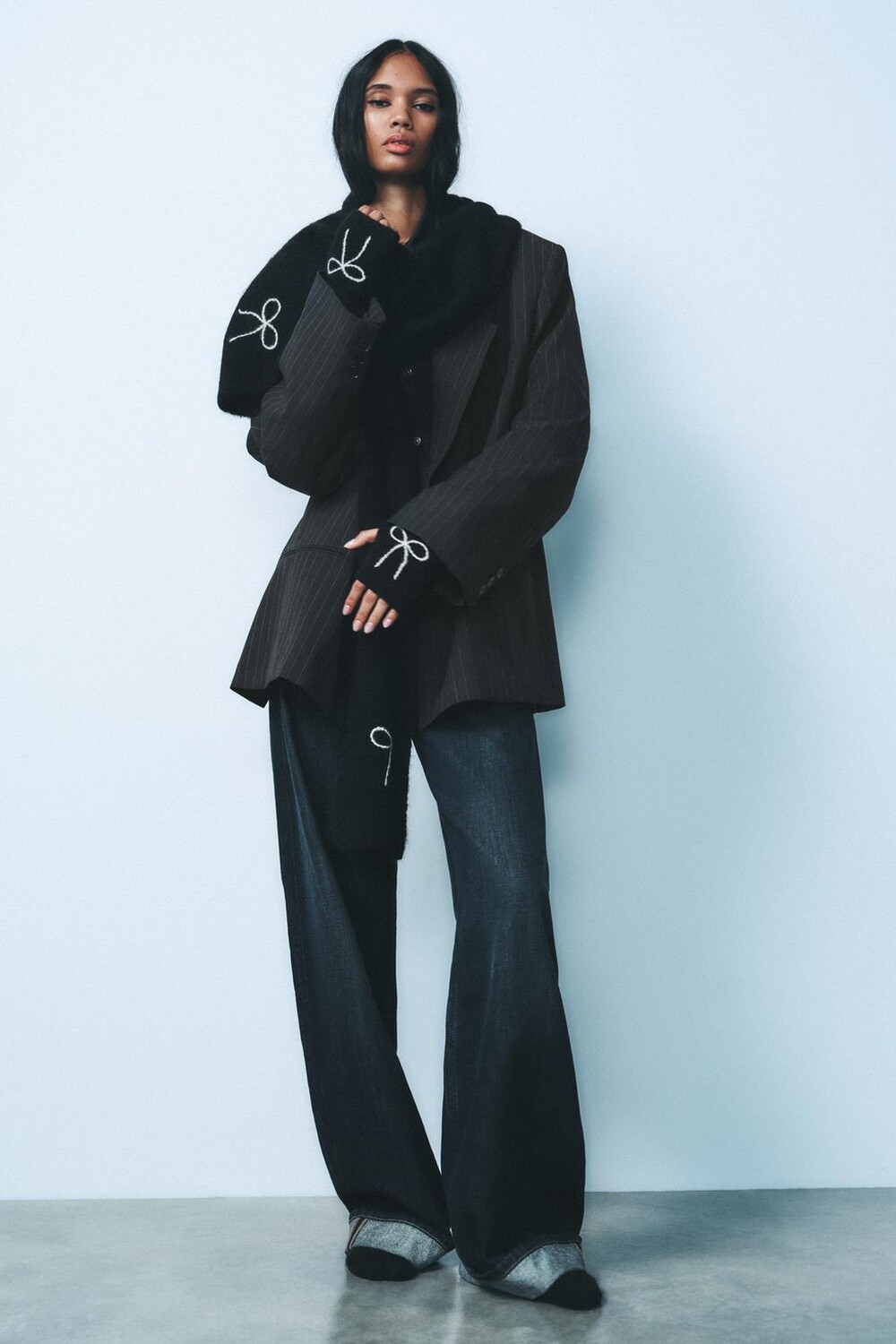 

Шарф плотной вязки с бантом ZARA, черный