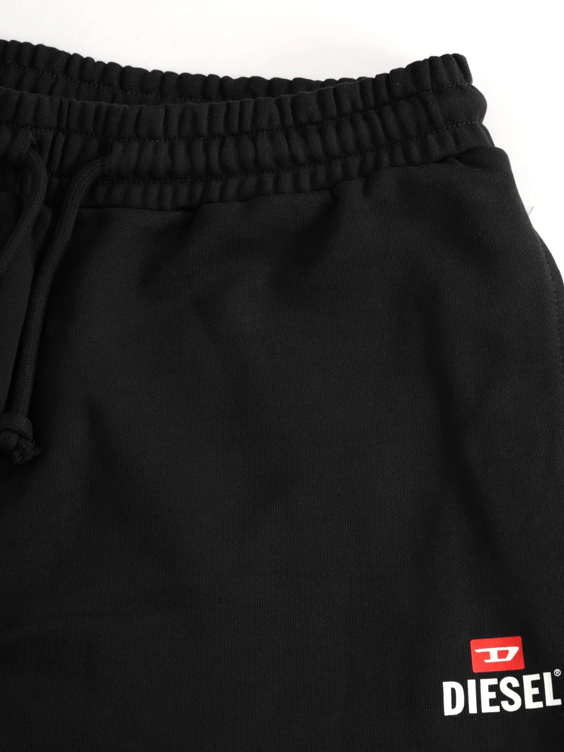 Спортивные шорты Diesel Regular Workout Pants P-CROW SWEAT SHORTS черного цвета — фото 4