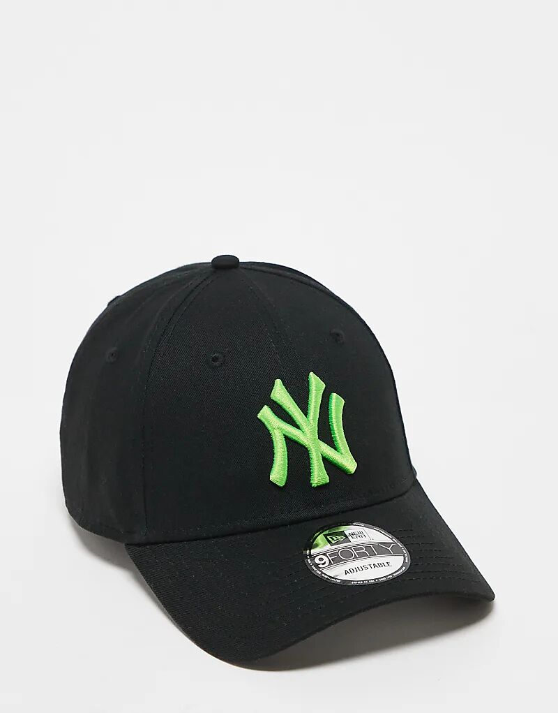 

Кепка NY Yankees 9forty с контрастным неоновым логотипом черного цвета New Era