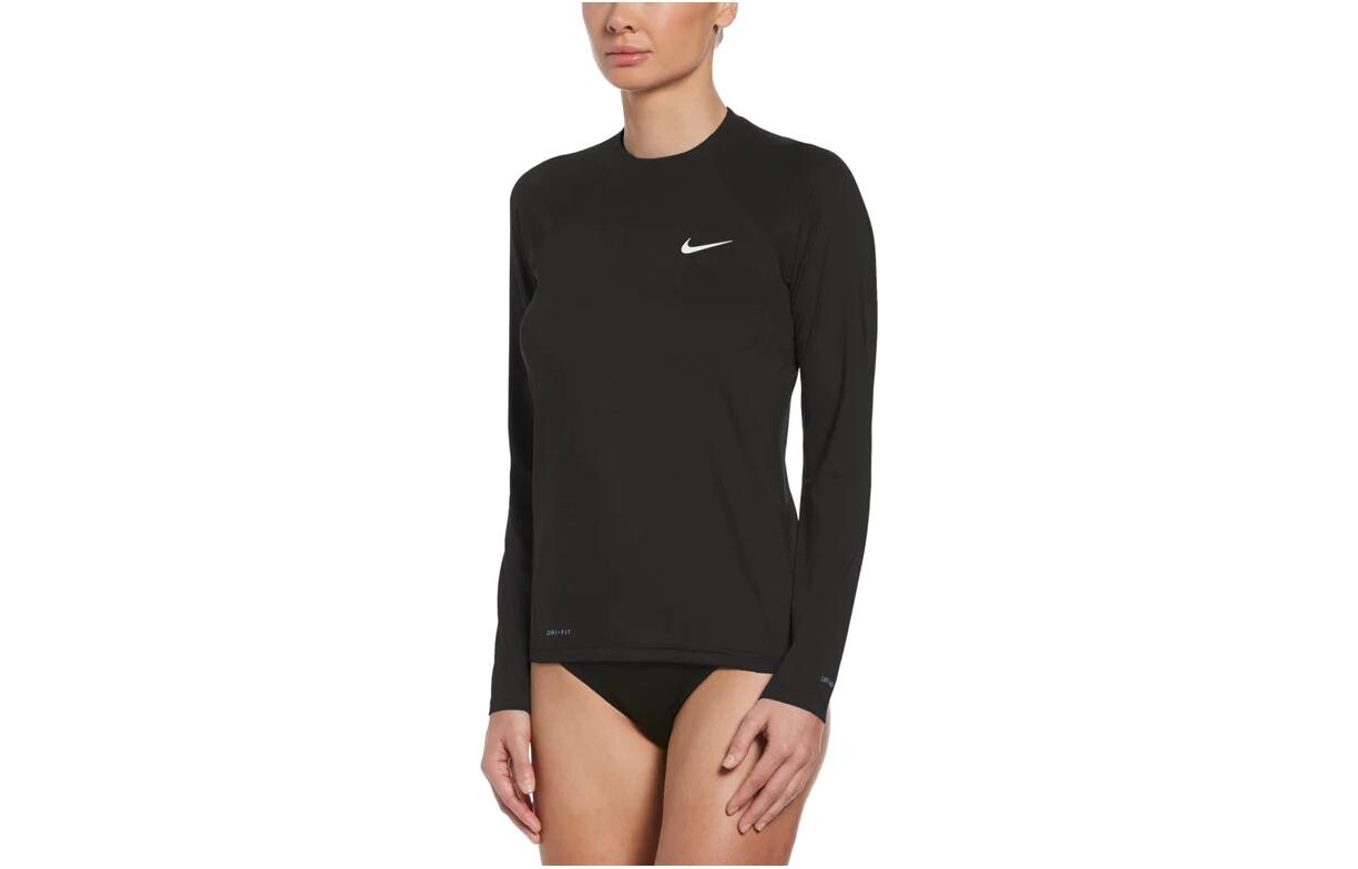 

Футболка женская черная Nike