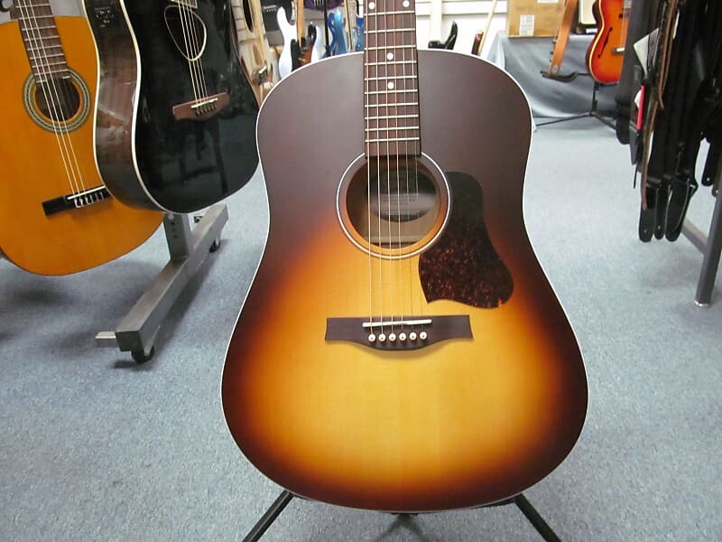 

Акустическая гитара Seagull Guitars Entourage Acoustic Guitar - Autumn Burst
