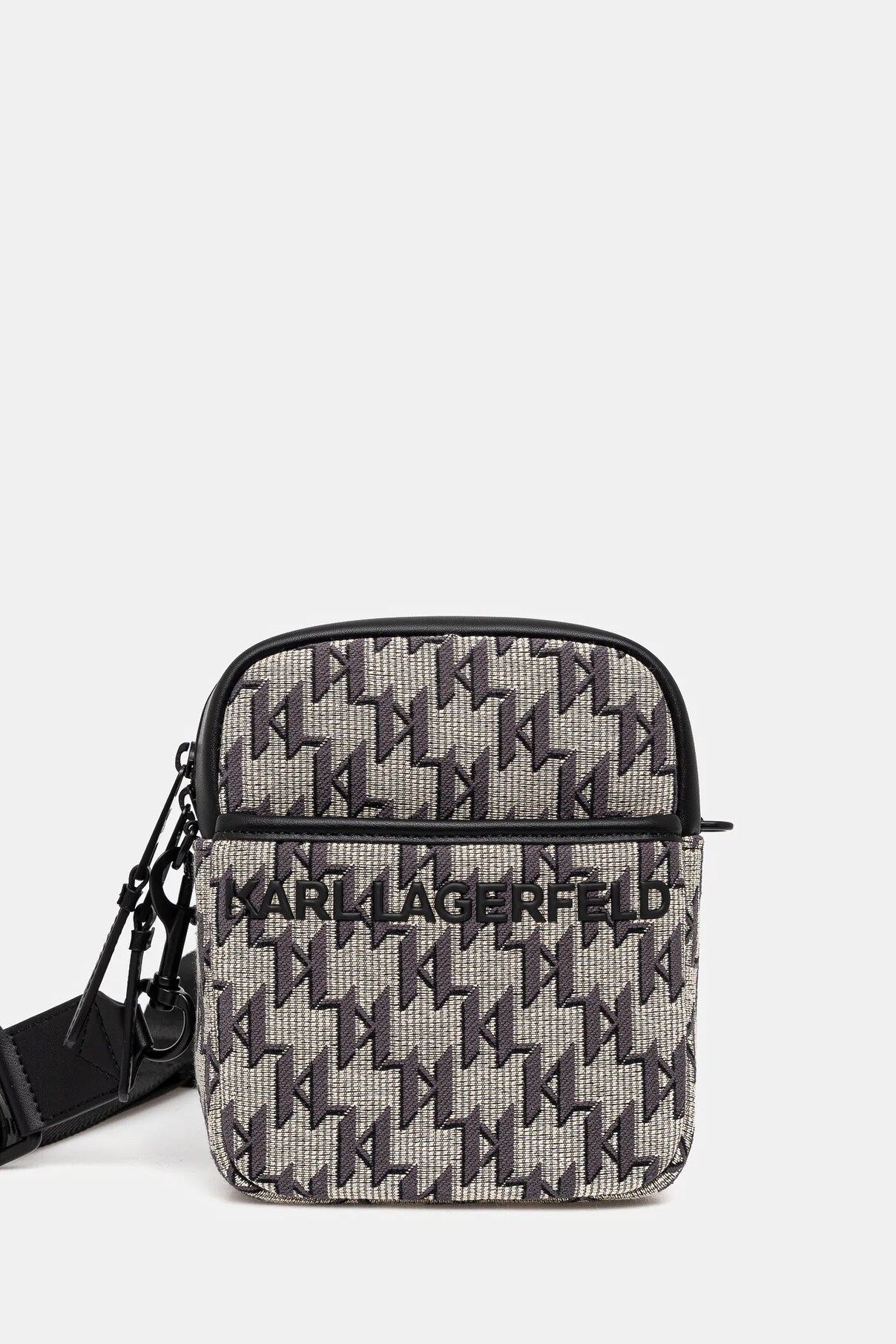

Сумка Karl Lagerfeld, черный