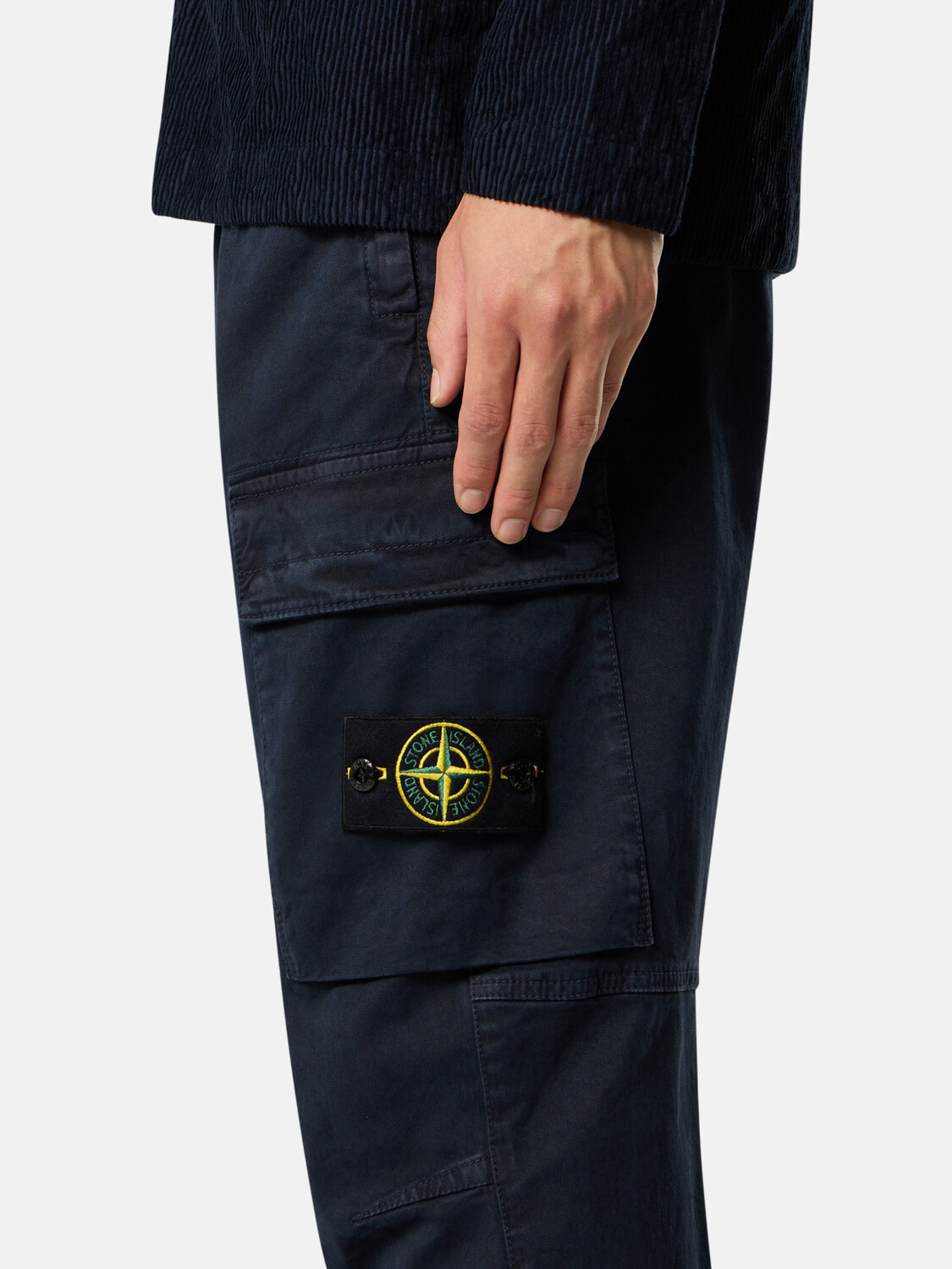 Брюки-карго обычного зауженного кроя с эластичным поясом Stone Island 3100033 STRETCH ORGANIC BROKEN TWILL COTTON 'OLD' EFFECT, синий — фото 3