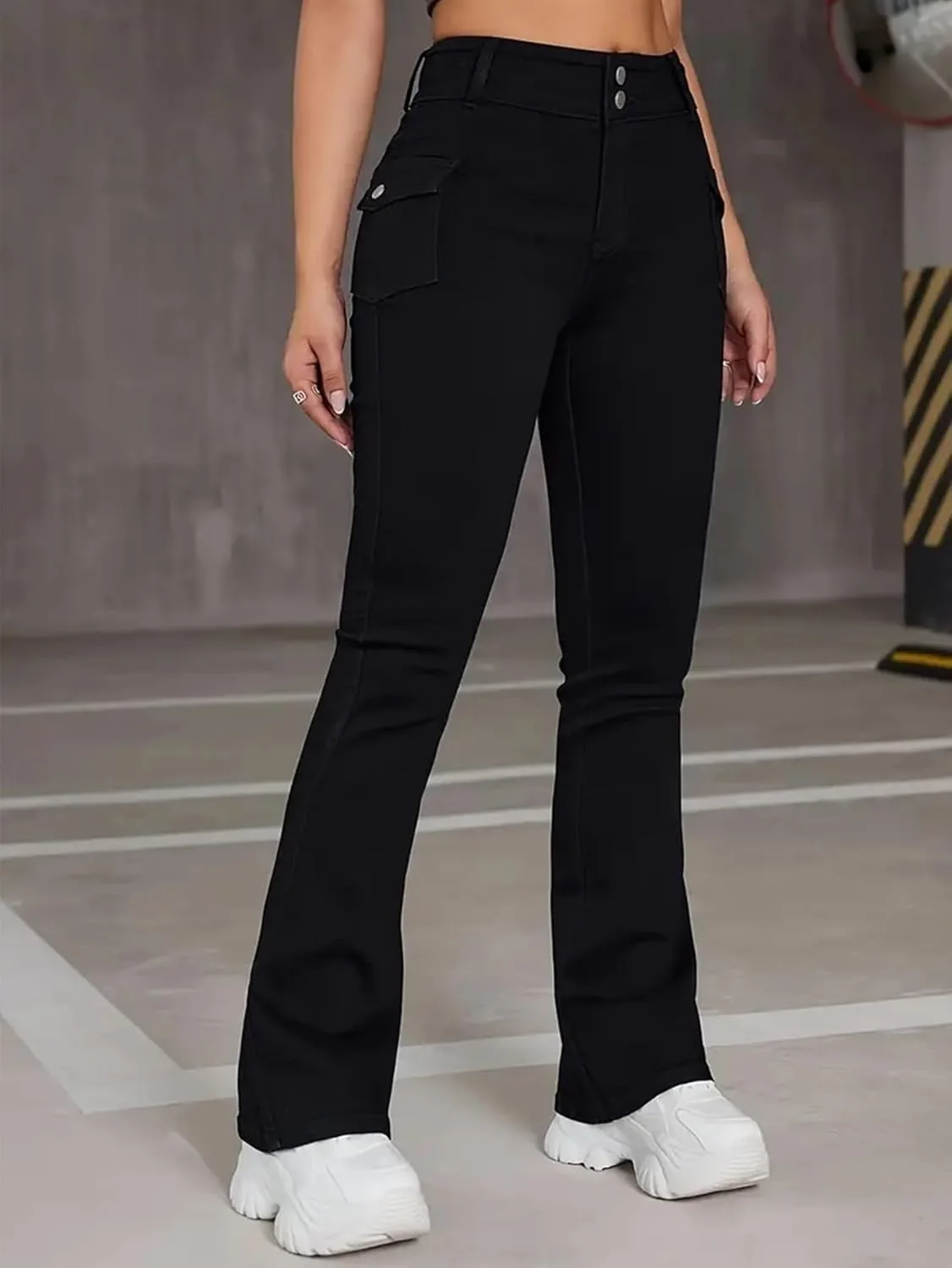 Джинсы для женщин Black Hip-Lifting и Tummy, mid-Rise, Stretch Denim, черные расклешенные — фото 4