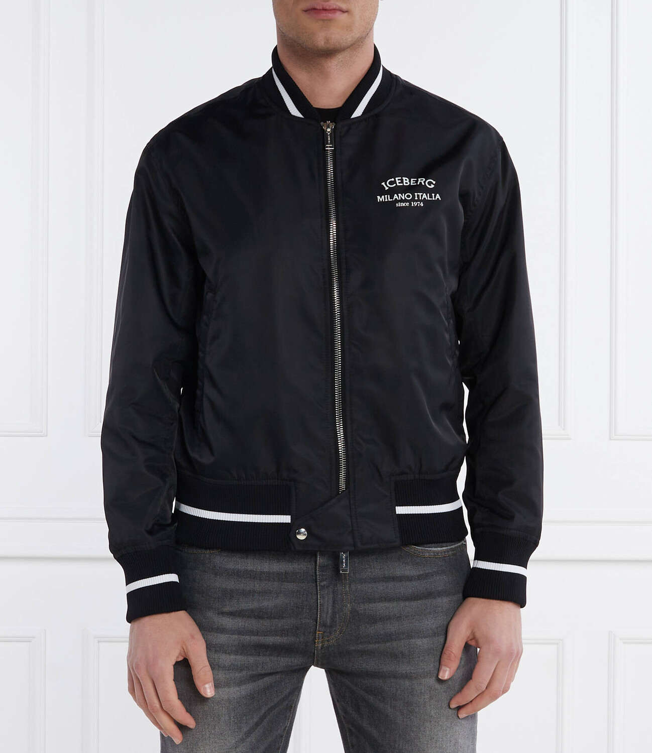 

Куртка Iceberg Regular Fit, черный