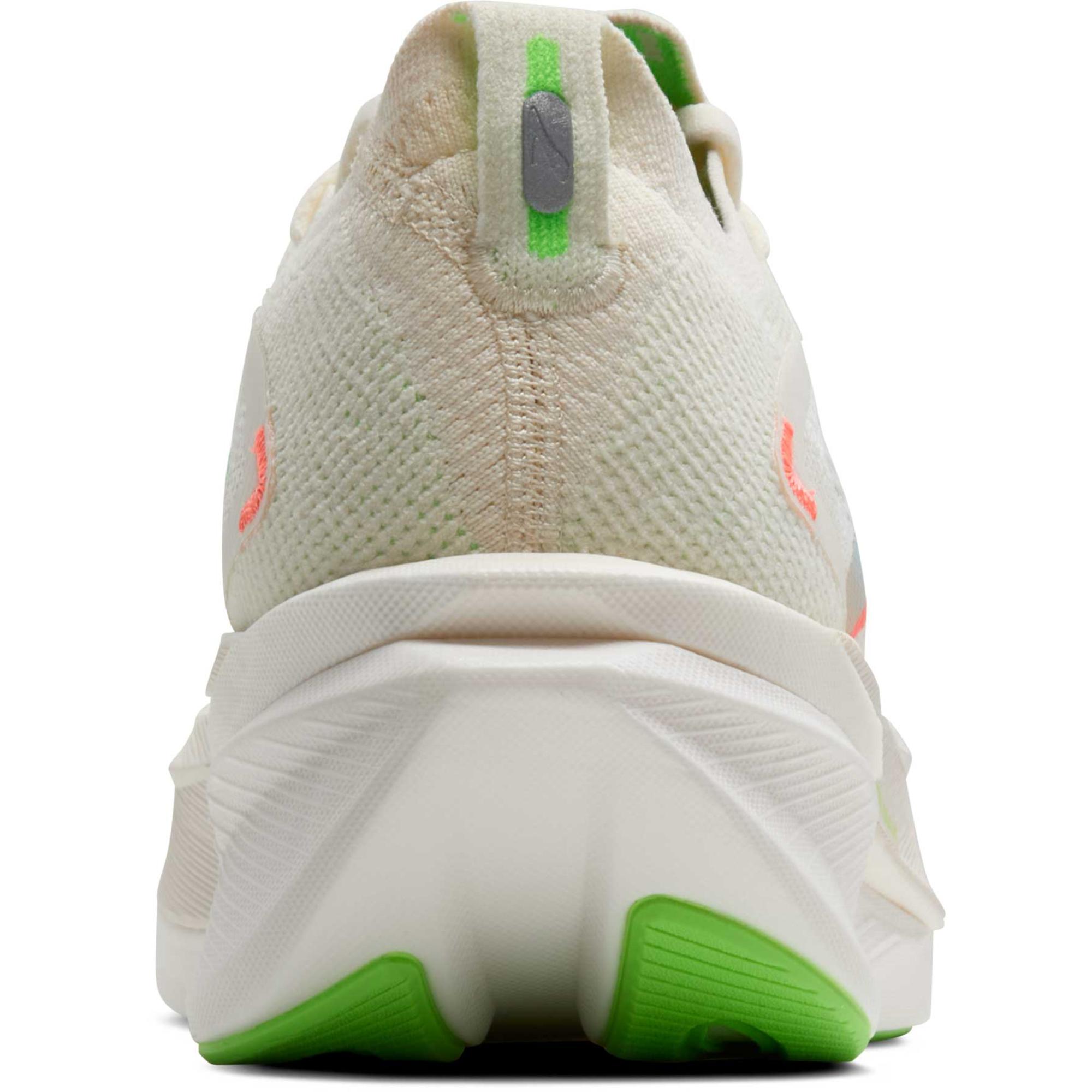 Мужские беговые кроссовки Hyperion Max 3 Brooks, Coconut/Green Gecko/Pink Clay — фото 4