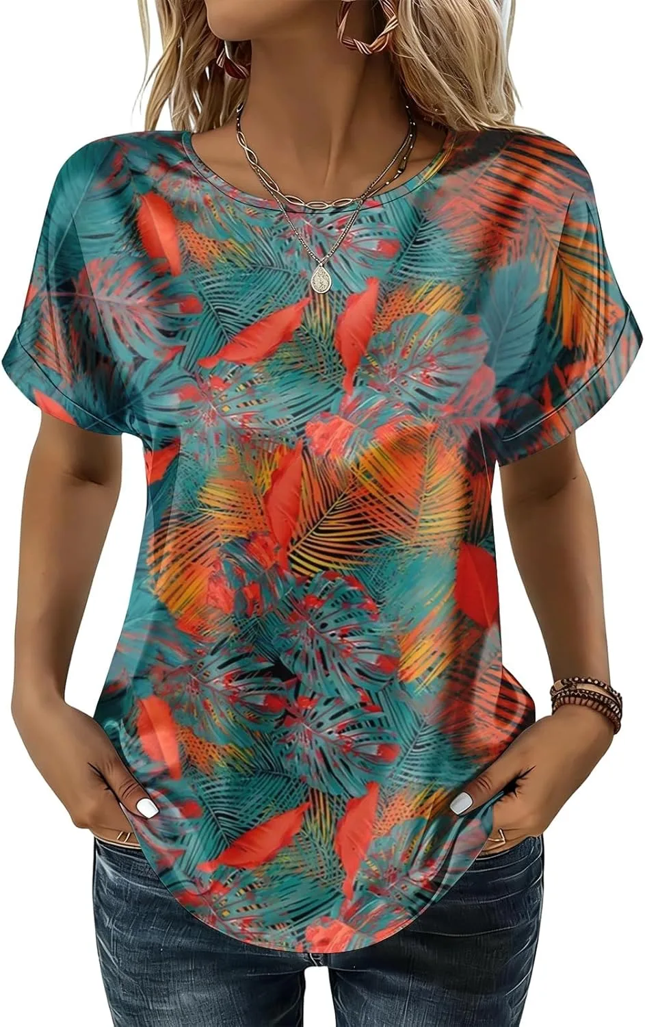 

Женская блузка с коротким рукавом и круглым вырезом