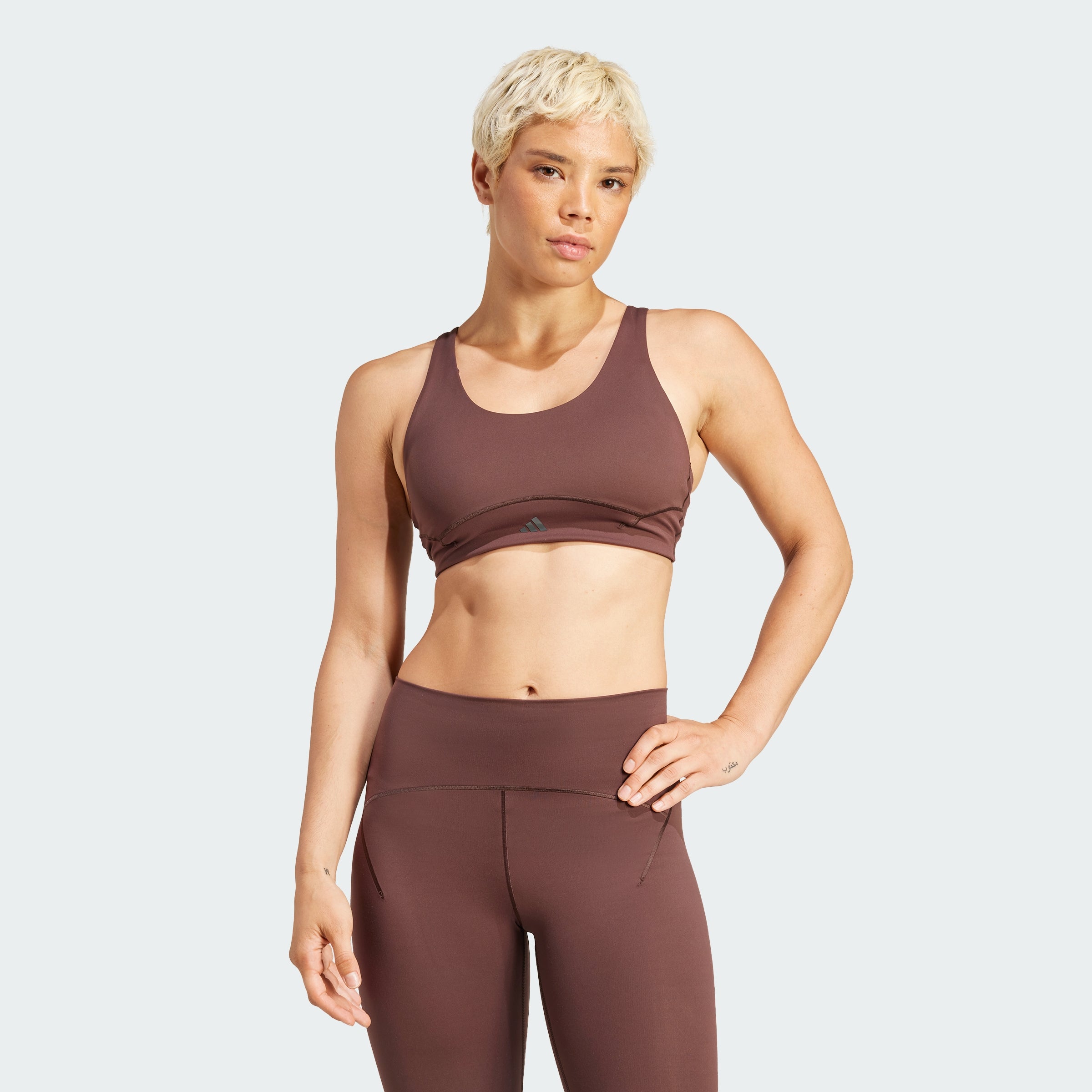 

Женский бюстгальтер Adidas All Me Luxe со средней поддержкой, цвет shadow brown
