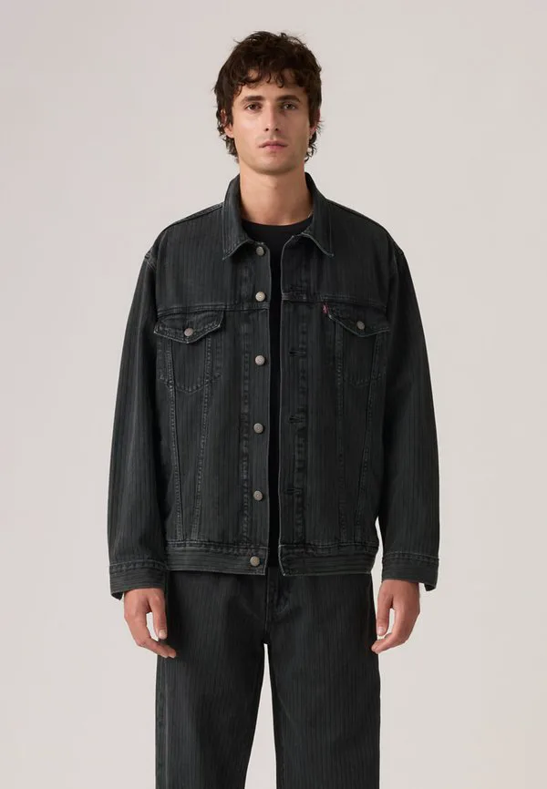 Джинсовая куртка свободного кроя в стиле дальнобойщика Levi'S, Onyx Badge