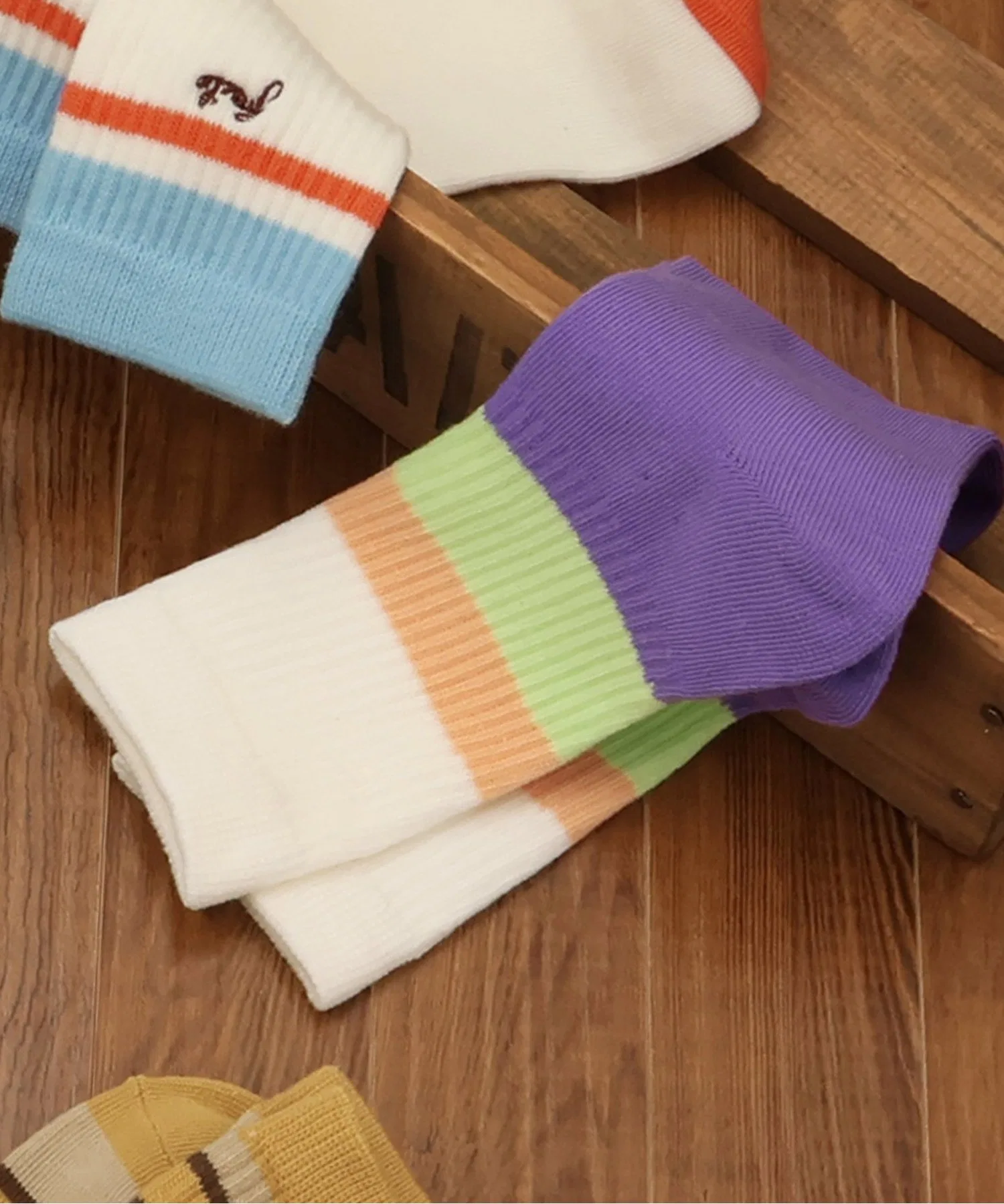 носки с логотипом Line