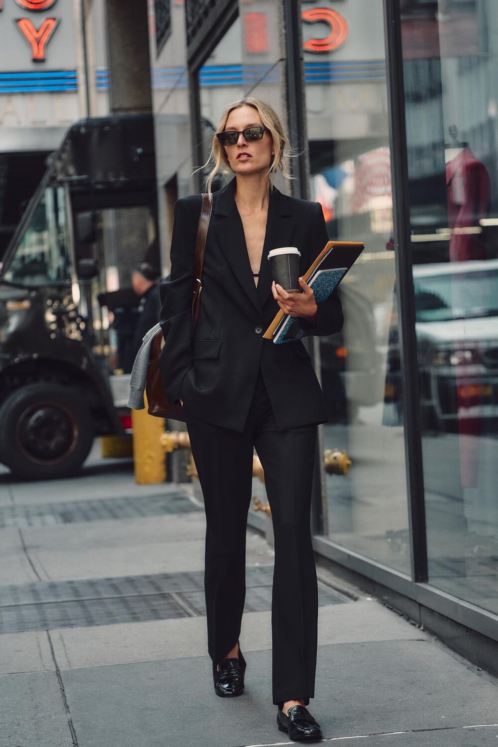 

Расклешенные брюки с высокой талией ZARA, черный