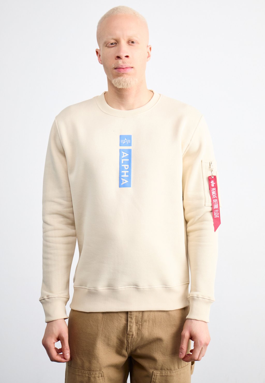 

Толстовка Alpha Industries, молочный