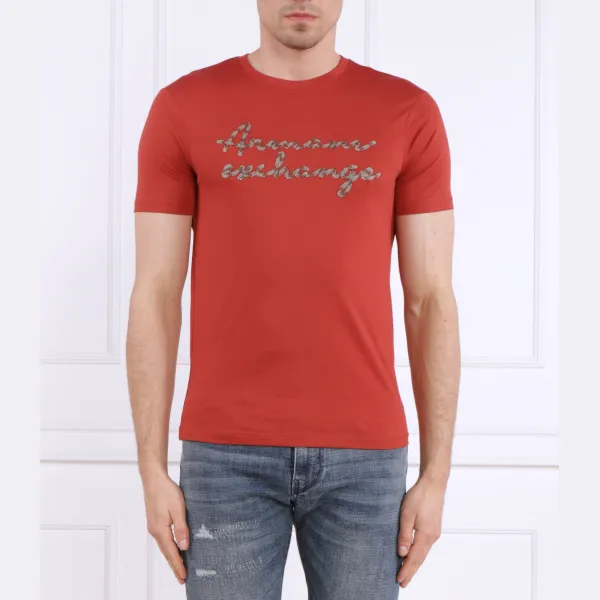 

Футболка стандартного кроя Armani Exchange, красный