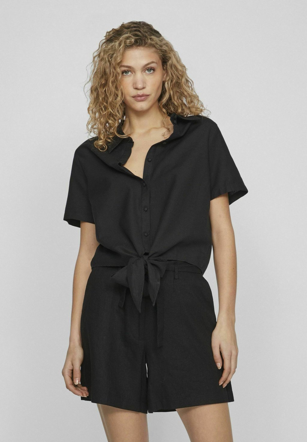 

Блузка на пуговицах VILA, антрацит