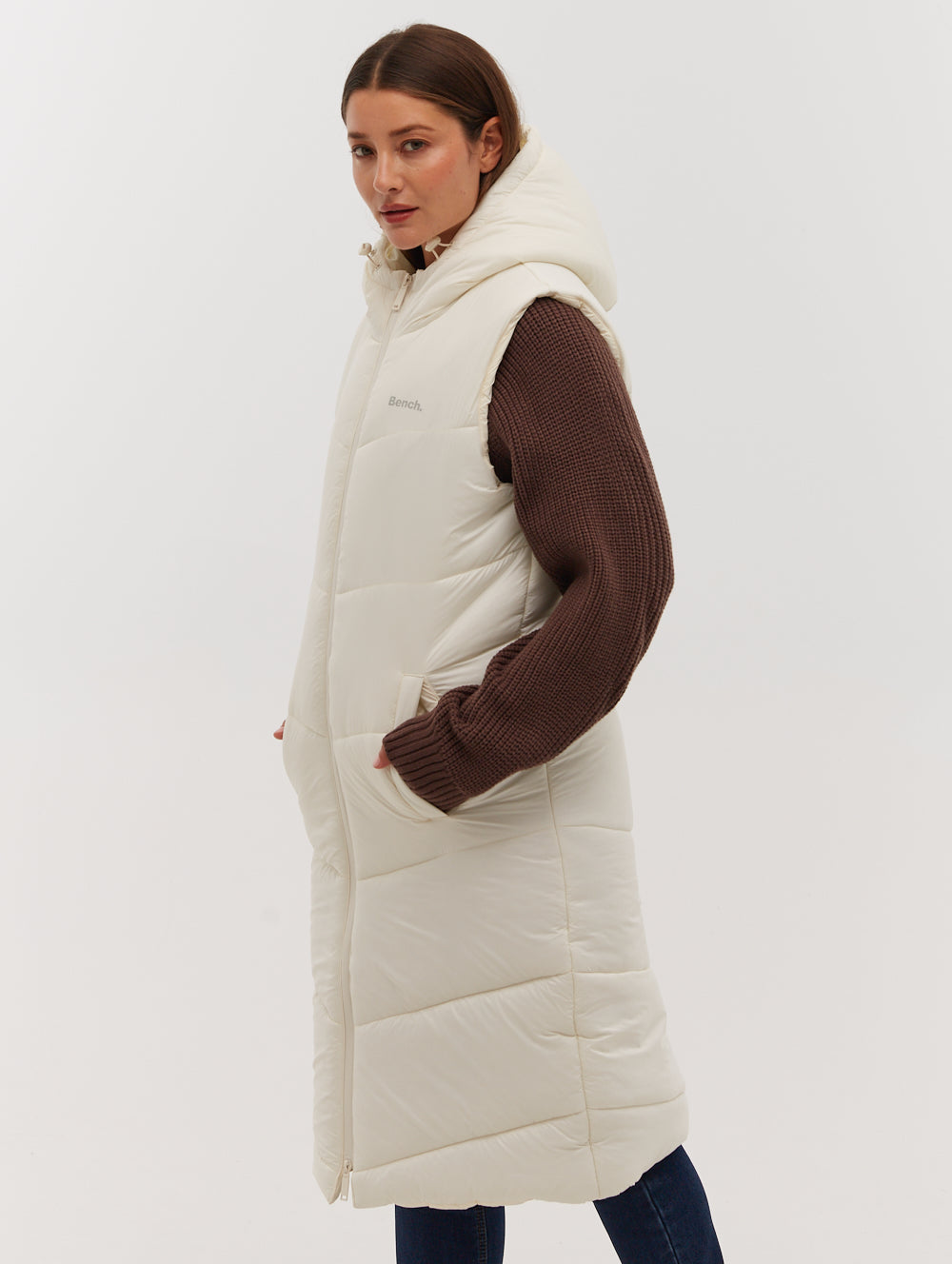 

Illy Длинный шевронный стеганый жилет Bench., цвет winter white