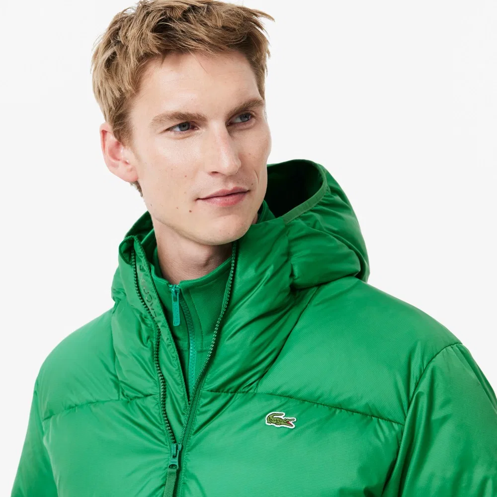 Мужской пуховик с капюшоном зелёного цвета от Lacoste — фото 2