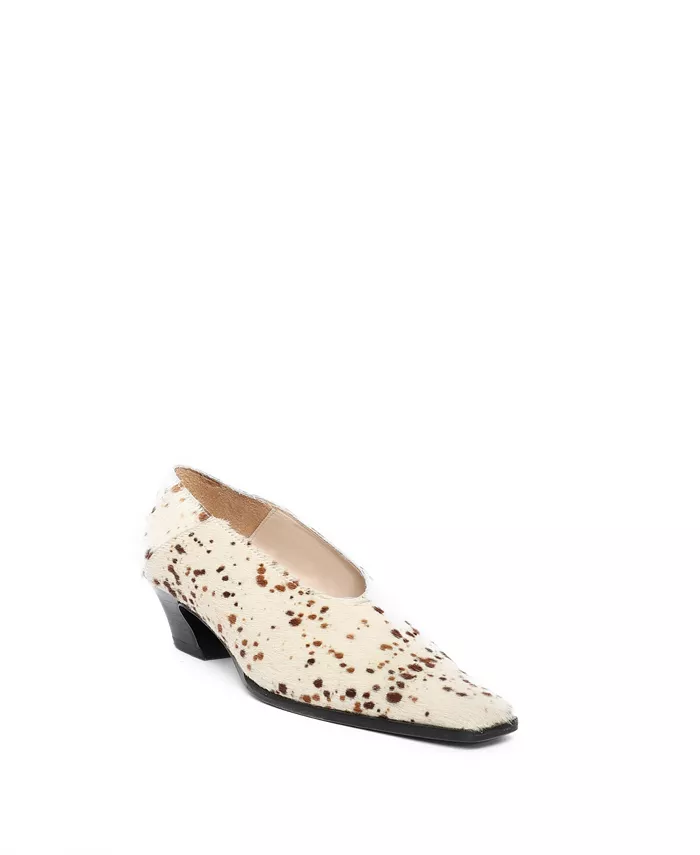 Сориа Лоу, закрытые туфли на каблуке Maguire Shoes, белый