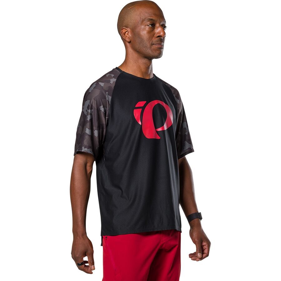 

Футболка PEARL iZUMi Elevate PEARL iZUMi, Black Camo