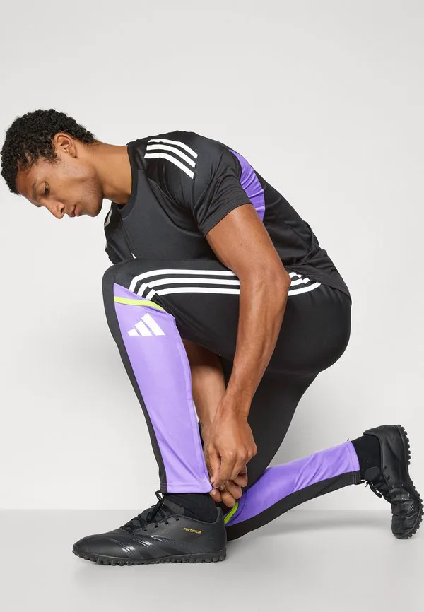 Спортивные брюки squadra стандартного кроя Adidas Performance, Black/Purple Rush — фото 4