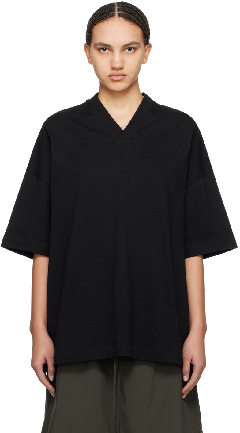 

Черная футболка с v-образным вырезом Fear Of God Essentials, цвет Jet black