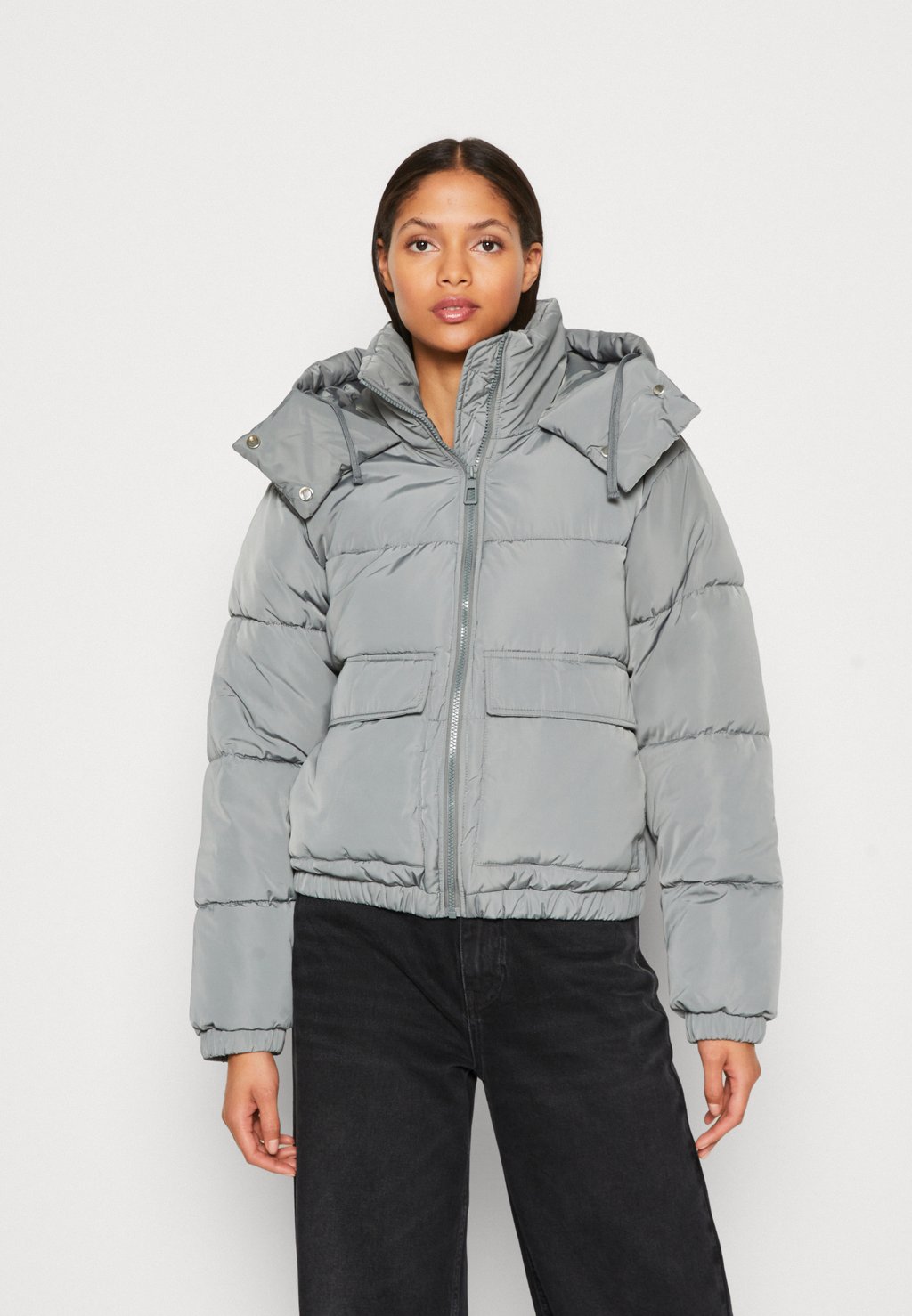 

Куртка зимняя ONLY ONLEVI CARGO PUFFER JACKET, серый