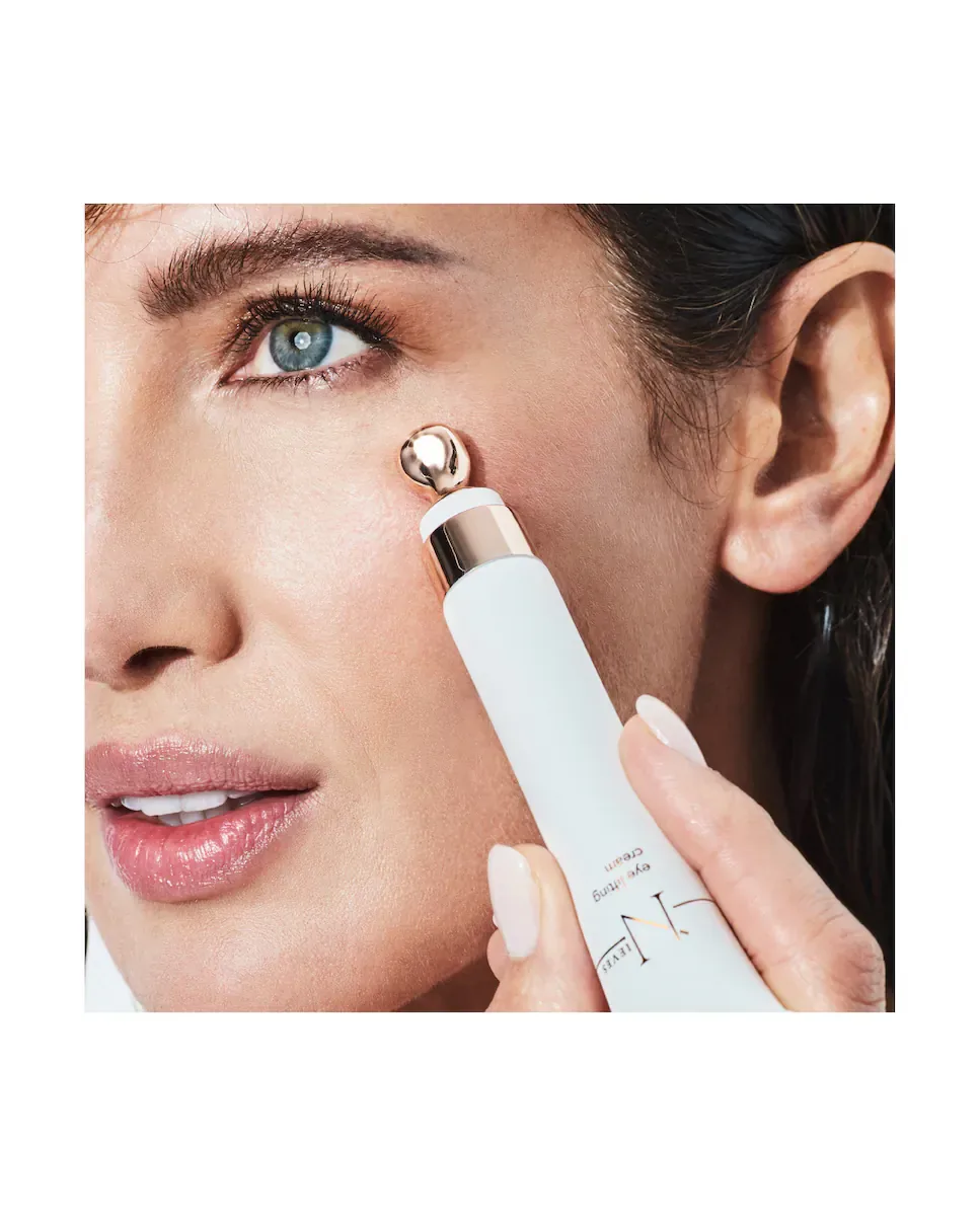 Укрепляющий крем для контура глаз Eye Lifting Cream 15 мл Nieves By Nieves Álvarez — фото 4