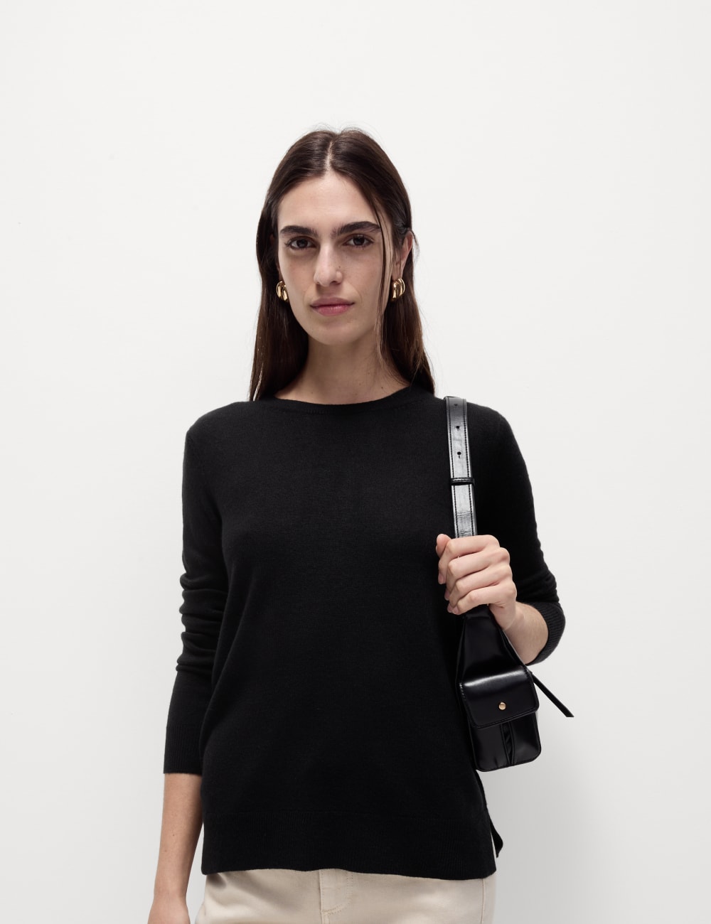 

Супермягкий джемпер с круглым вырезом Marks & Spencer, черный