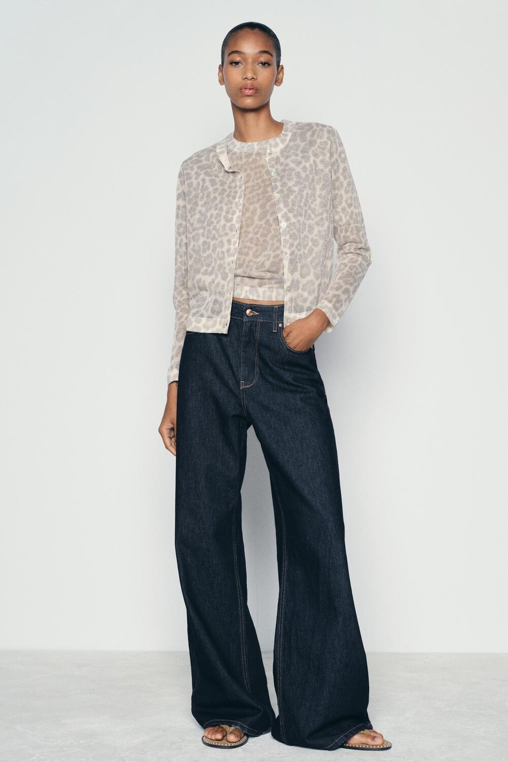 

Вязаный кардиган с животным принтом ZARA, цвет leopard