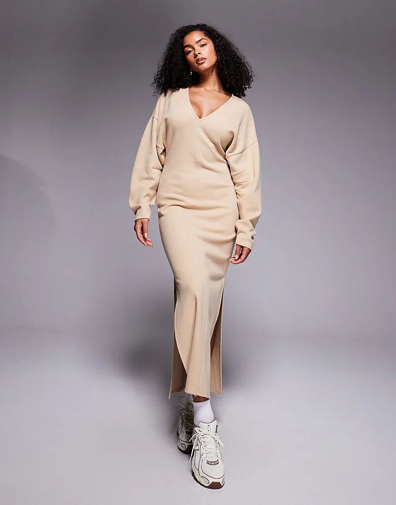

Супермягкое платье макси ASOS DESIGN с V-образным вырезом, цвет «песок»