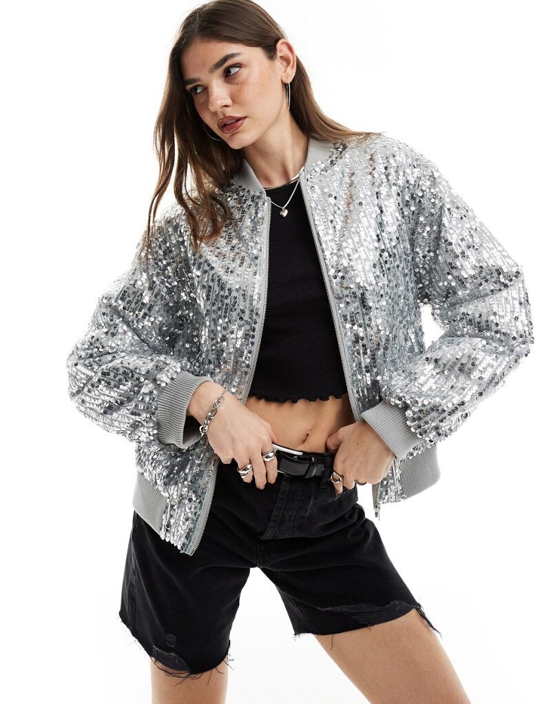 

Объемный бомбер с пайетками ASOS